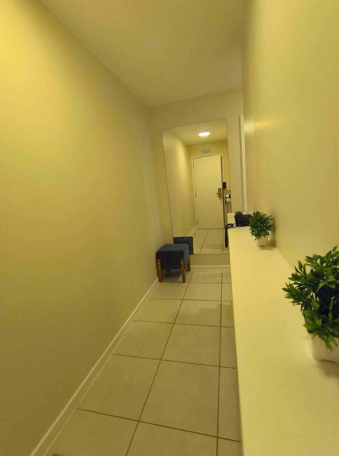 Grand Mercure Flat Particular Com Varanda, Garagem E Wi-fi Hotel 4*