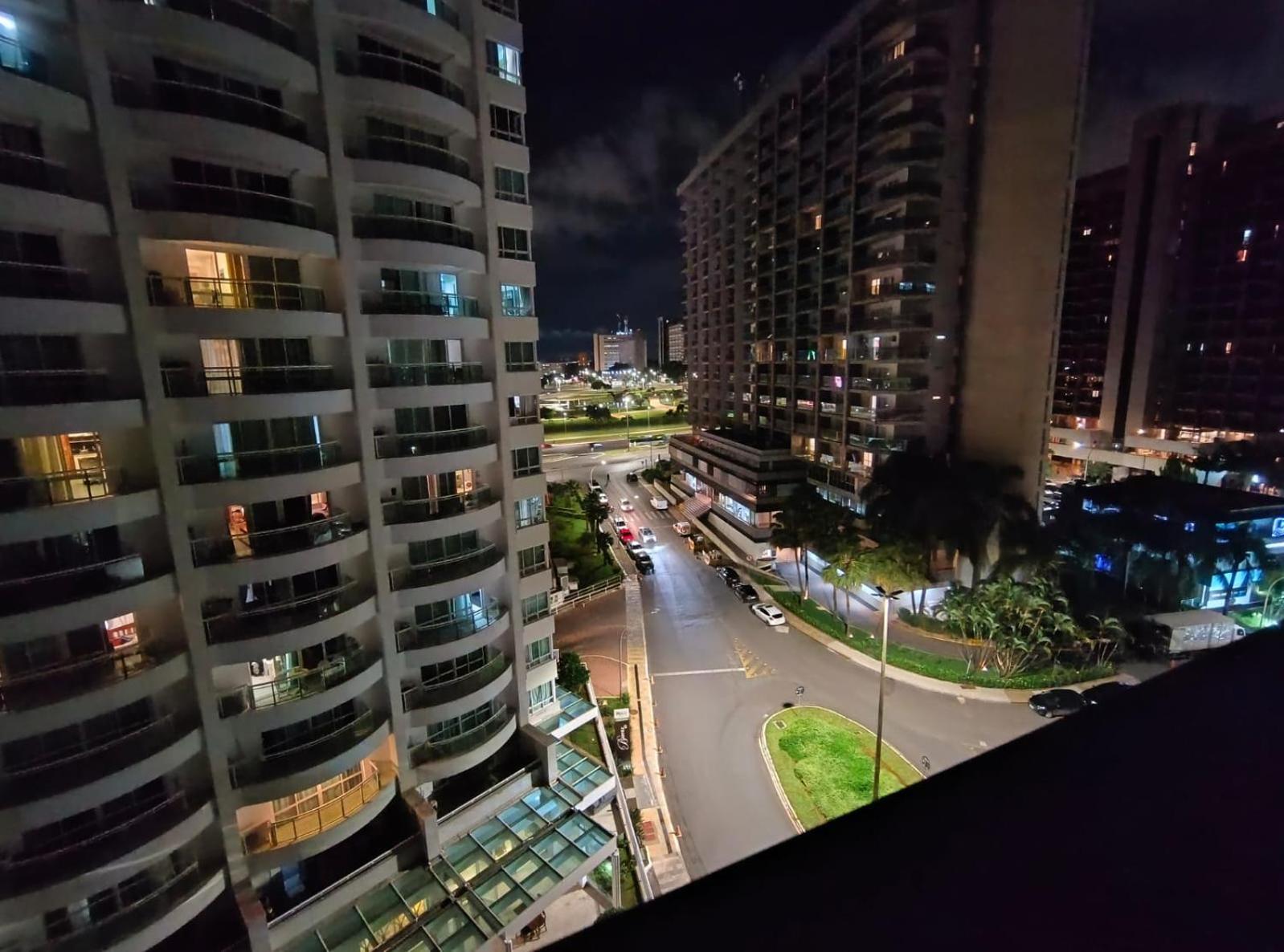 Grand Mercure Flat Particular Com Varanda, Garagem E Wi-fi Hotel 4*