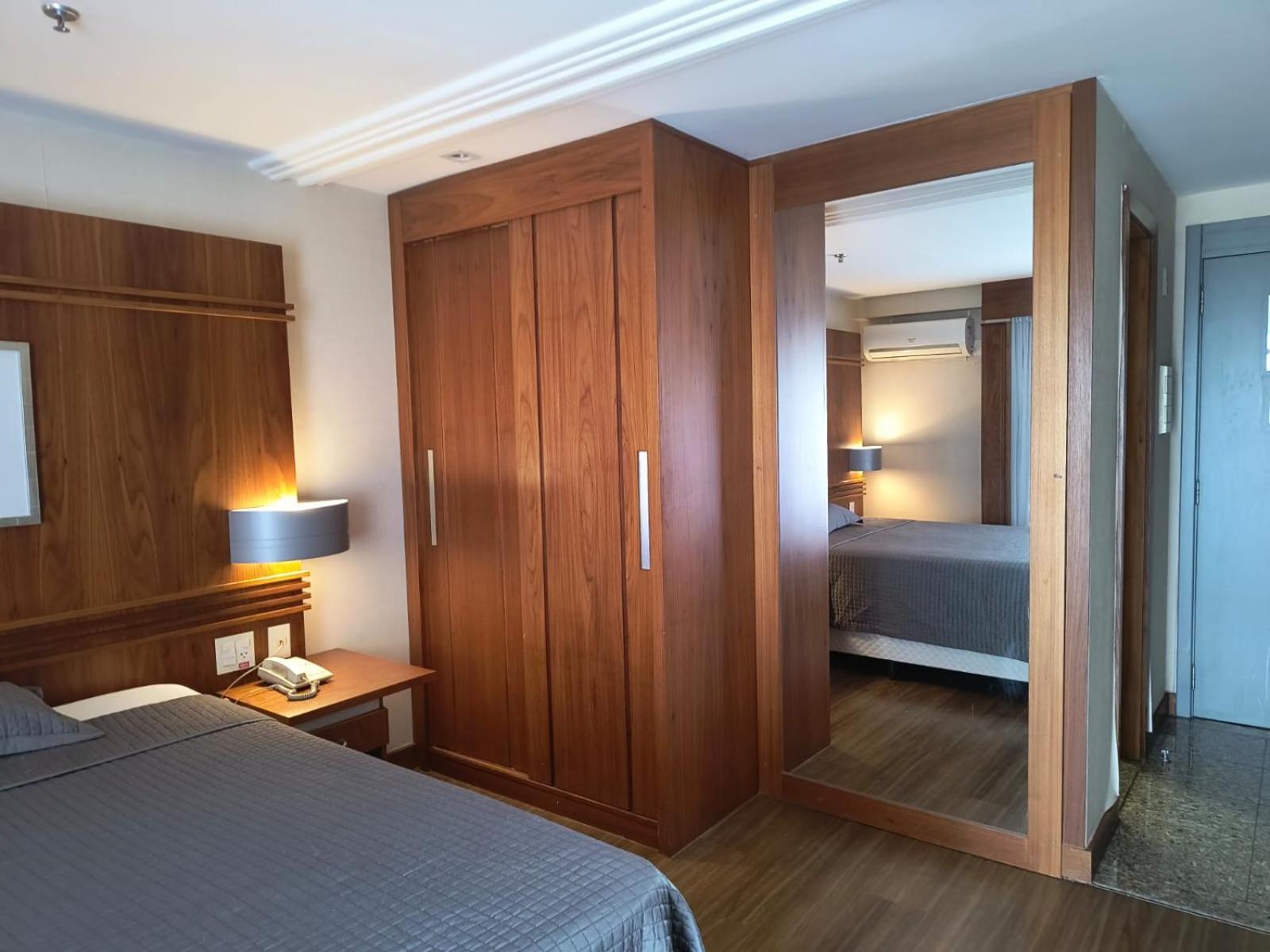 Grand Mercure Flat Particular Com Varanda, Garagem E Wi-fi 4* Brasília