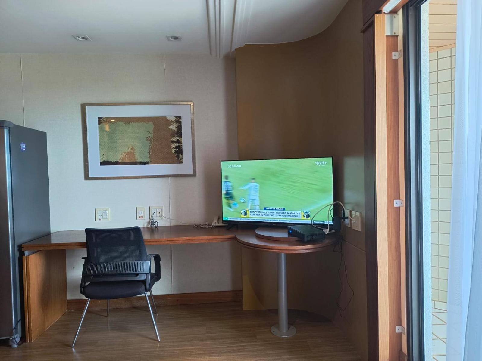 Grand Mercure Flat Particular Com Varanda, Garagem E Wi-fi 4* Brasília