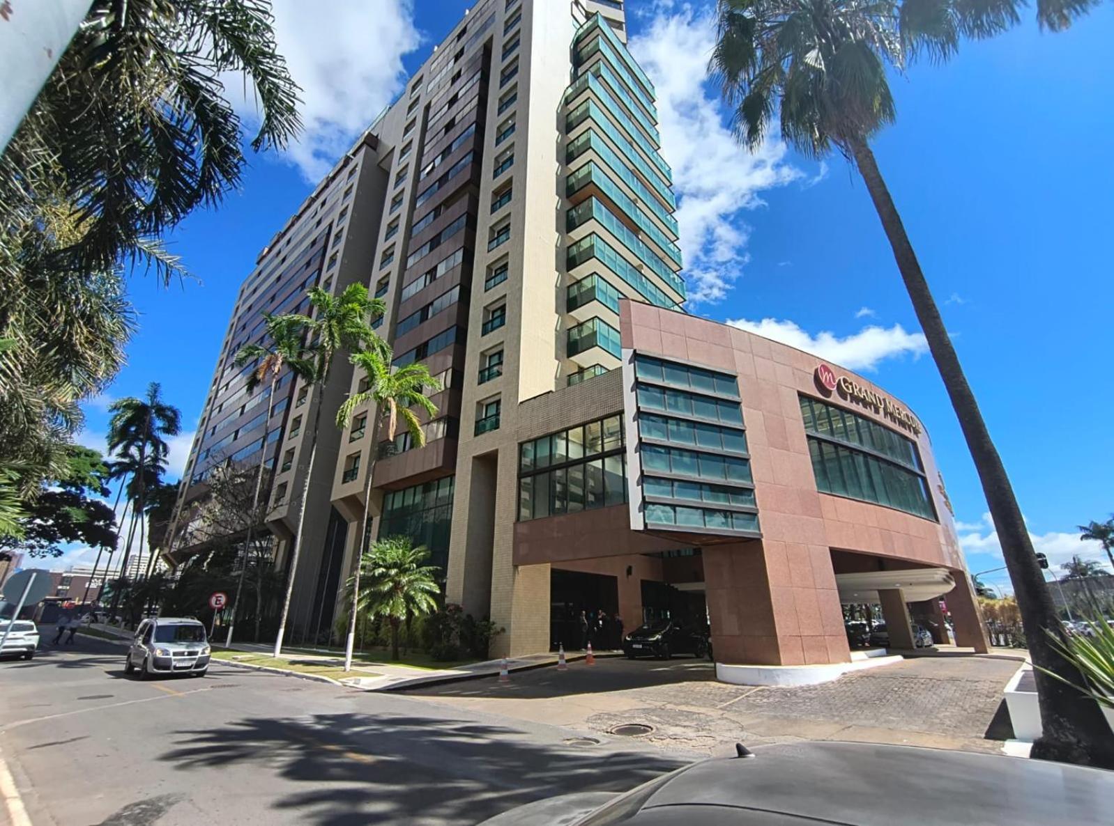 Grand Mercure Flat Particular Com Varanda, Garagem E Wi-fi Hotel Brasília